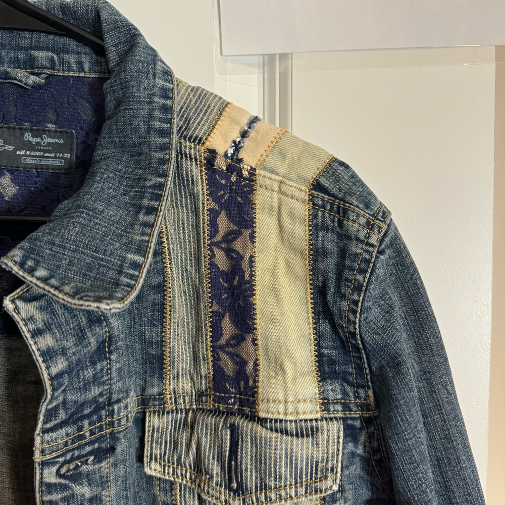 Pepe Jeans London Mixed Media Lace Patchwork Arty Boho Denim Jacket - Picture 8 of 10